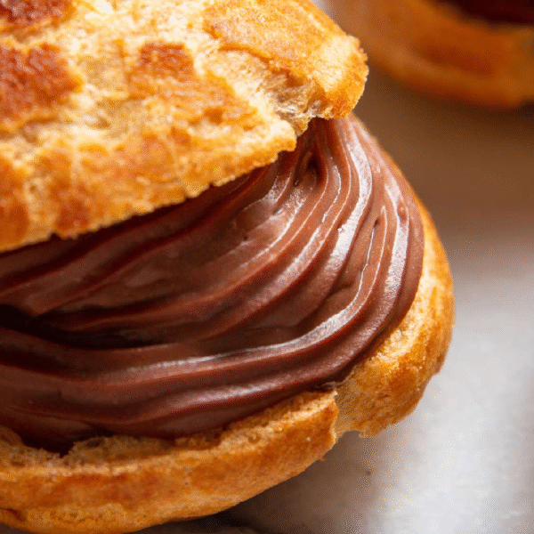 Chocolate Cream Pastry